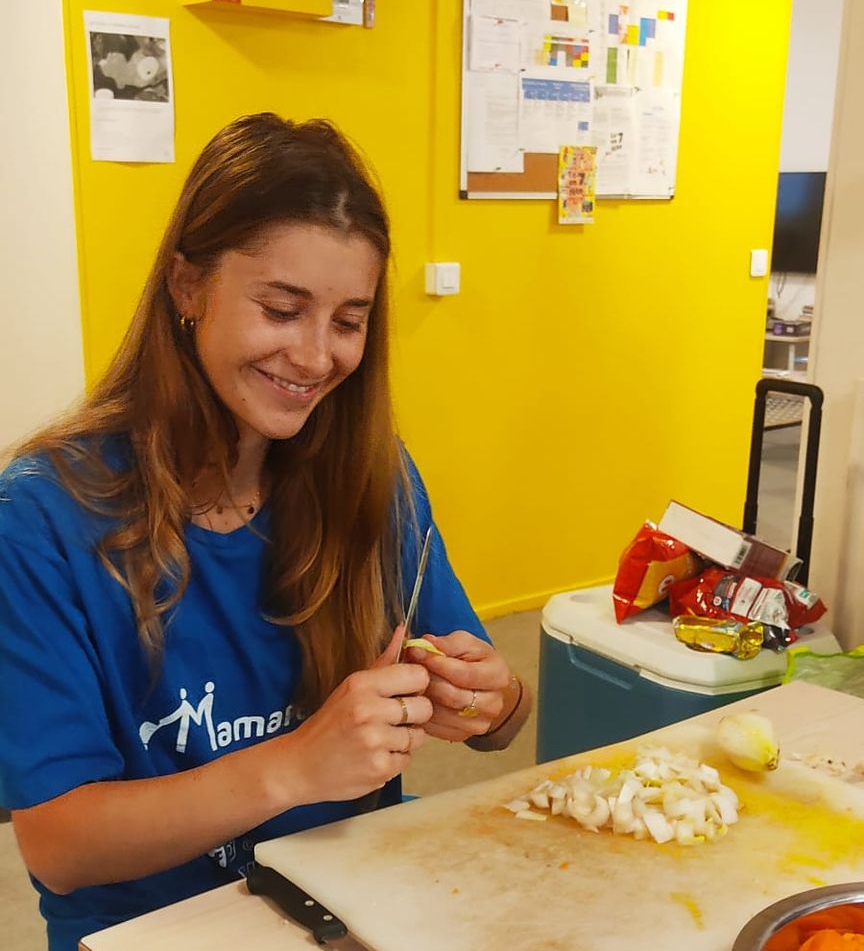 Mamaraude en atelier de cuisine avec la fondation ARHM